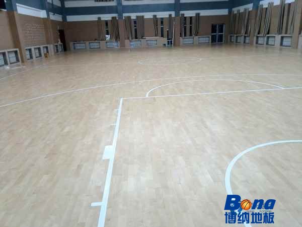 用什么体育地板价格便宜